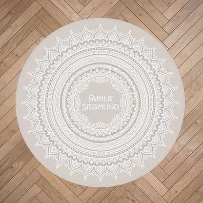 Runder Wohnteppich mit Personalisierung und Mandala in beige
